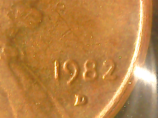 1982-D-Lincoln-Cent-Small-Date-With-Doubling-Or-Large-Date?